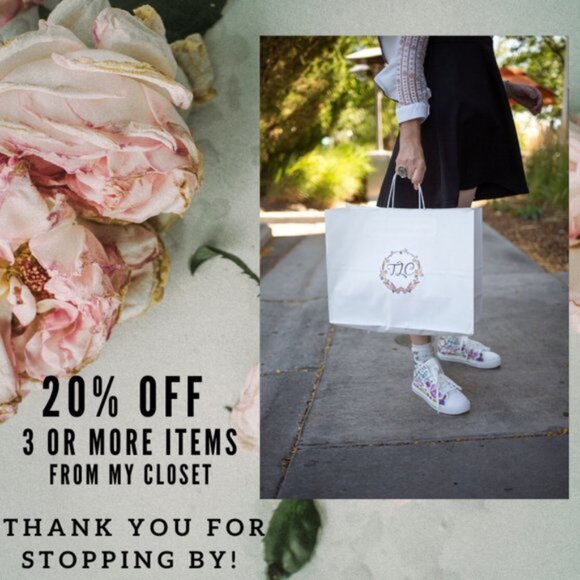 Rachel Zoe "Style A to Zoe" and "Living in Style" Book Set - Picture 13 of 14